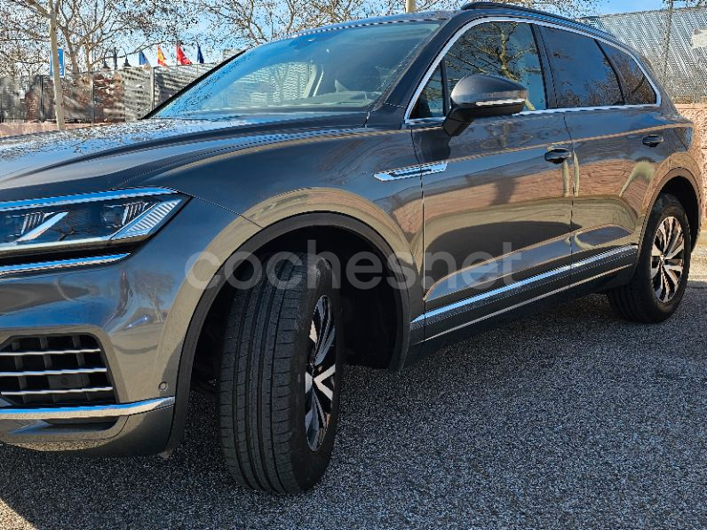 VOLKSWAGEN Touareg Pure 3.0 TDI Tip 4Motion