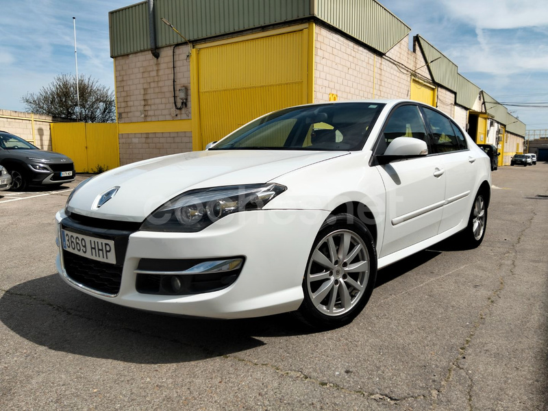 RENAULT Laguna Dynamique TomTom dCi 110 eco2 ESM