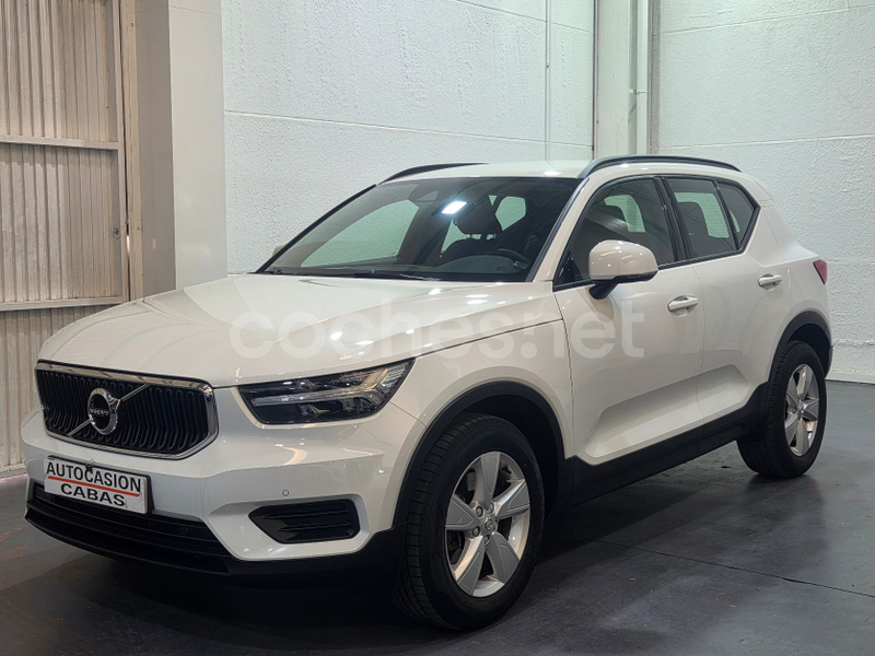 VOLVO XC40 1.5 T2 Momentum Core