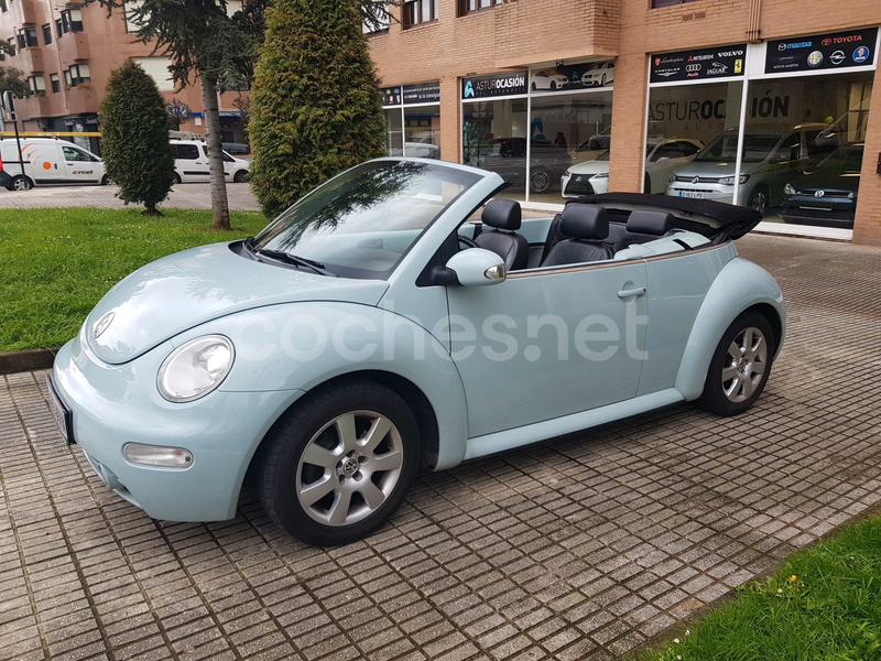 VOLKSWAGEN New Beetle 2.0 Tiptronic Cabriolet