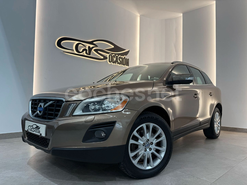 VOLVO XC60 2.4D Momentum Auto