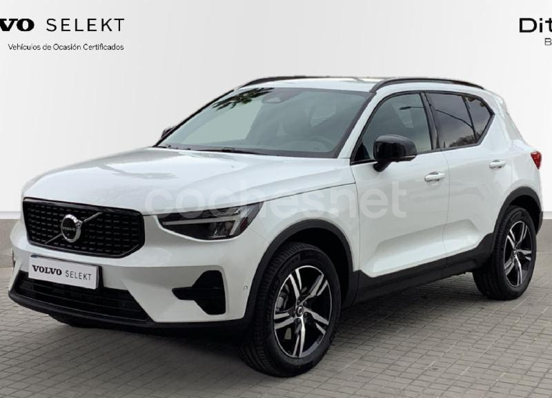 VOLVO XC40 2.0 B3 G Plus Dark Auto