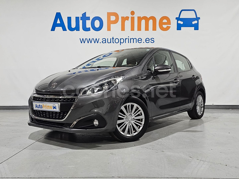PEUGEOT 208 Signature 1.2L PureTech