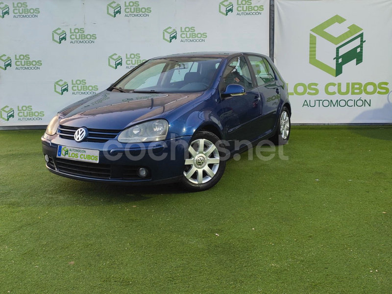 VOLKSWAGEN Golf 2.0 TDI Highline