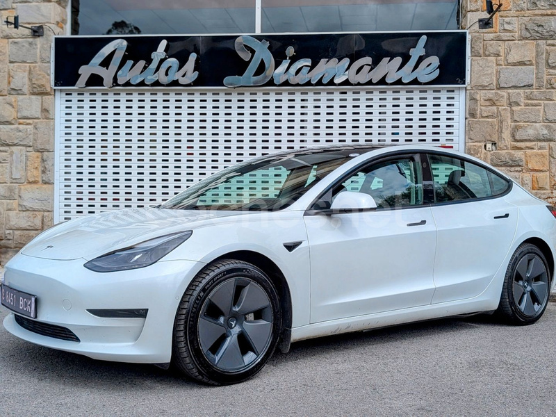 TESLA Model 3 Gran Autonomia 4WD