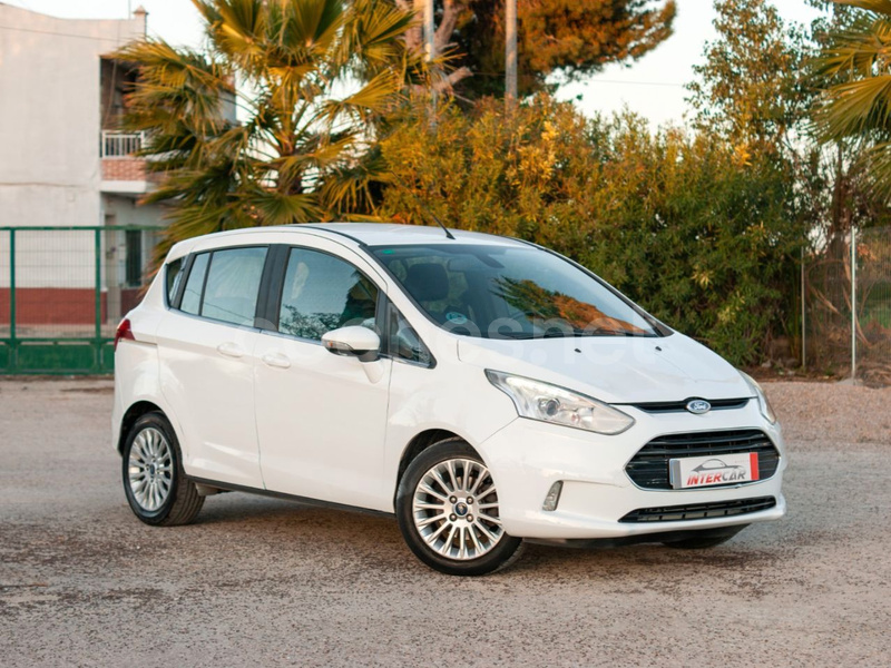 FORD B-MAX 1.0 EcoBoost 120 AutoStartSt. Titanium