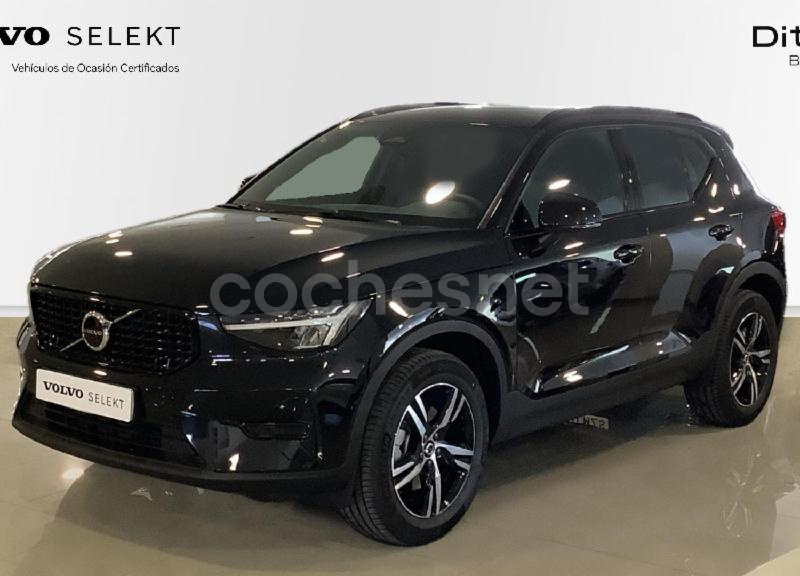 VOLVO XC40 2.0 B3 G Plus Dark Auto