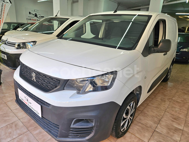 PEUGEOT Partner Premium Standard 600kg BlueHDi