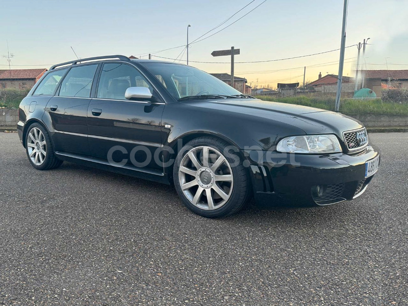 AUDI RS4 2.7 quattro Avant