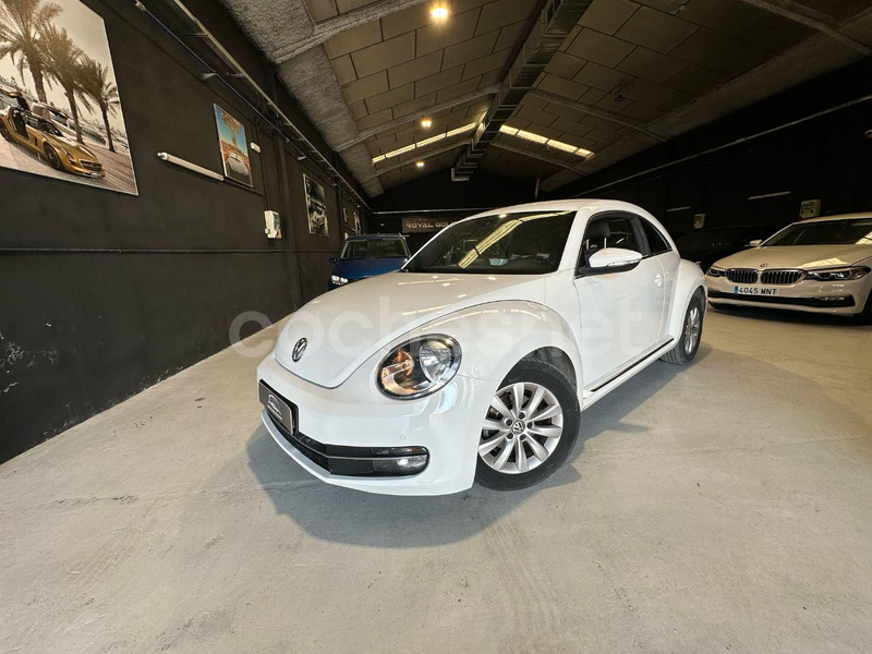 VOLKSWAGEN Beetle 1.6 TDI Beetlemania