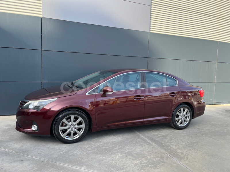 TOYOTA Avensis 120D Advance