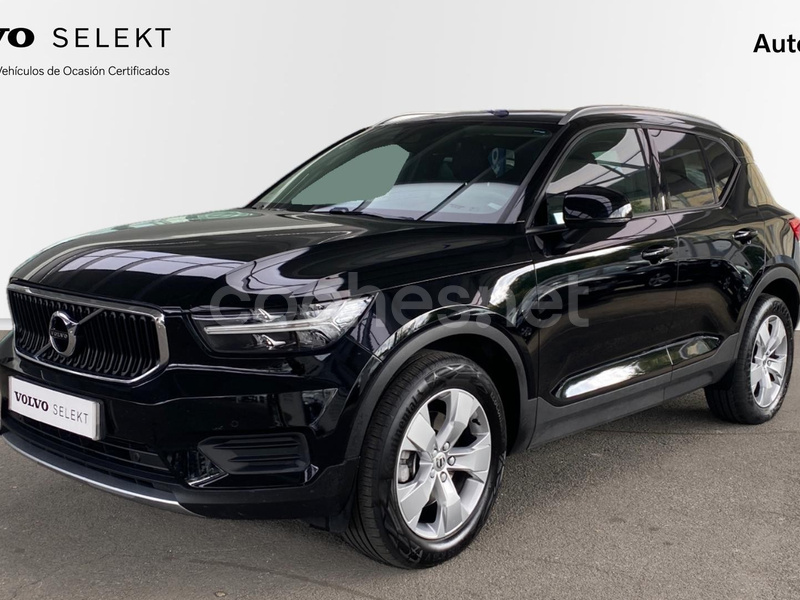 VOLVO XC40 2.0 D4 AWD Momentum Auto
