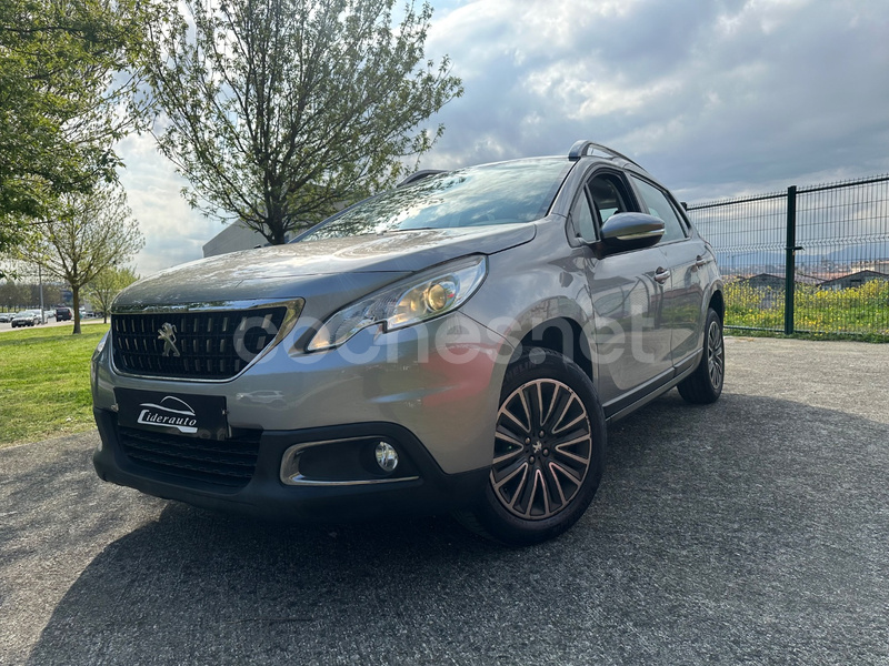 PEUGEOT 2008 Style 1.2L PureTech SS
