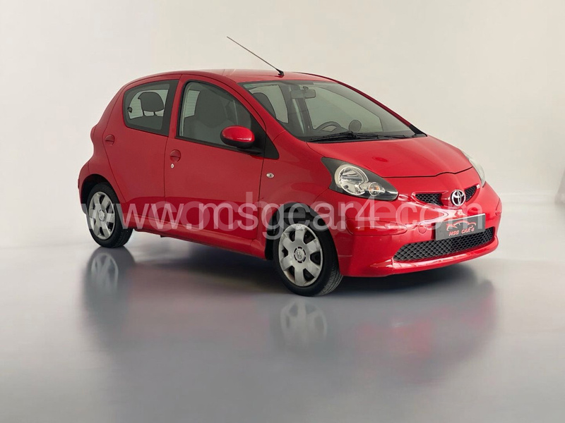 TOYOTA Aygo 1.0 VVTi Aygo