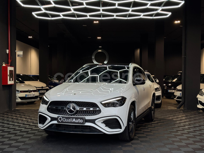 MERCEDES-BENZ GLA GLA 250 e con tecnologia hibrida EQ