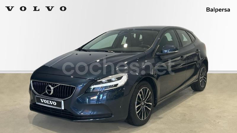 VOLVO V40 2.0 D2 Momentum