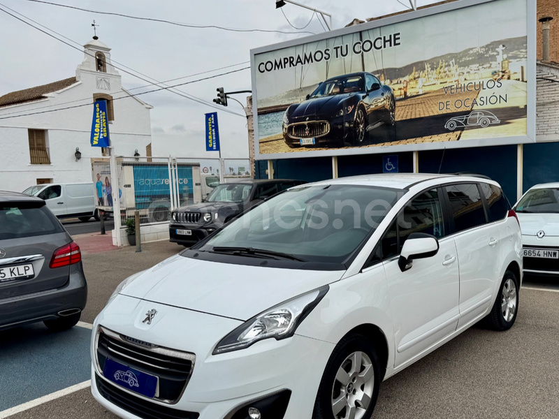 PEUGEOT 5008 Style 1.6 BlueHDi 120 EAT6