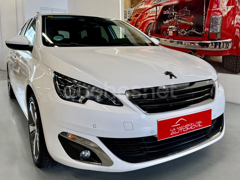 PEUGEOT 308 Allure 1.2 PureTech 130 SS