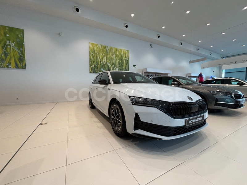 SKODA Octavia Combi 1.5 TSI DSG mHEV Sportline