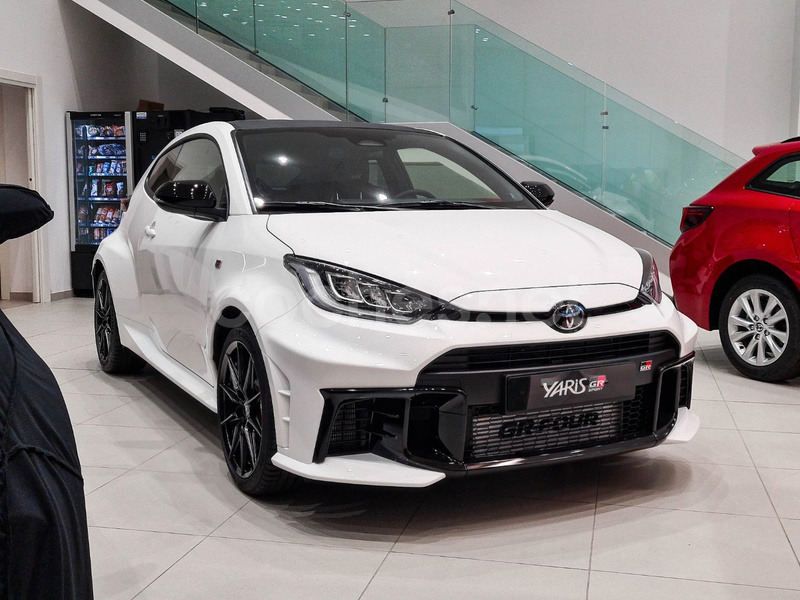 TOYOTA GR Yaris 1.6T 276 MANUAL RZ