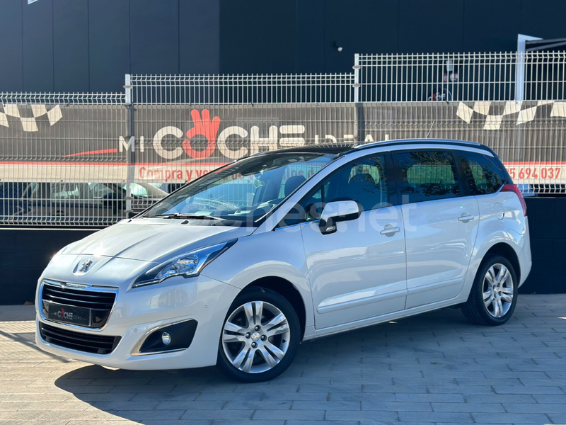 PEUGEOT 5008 Allure 1.6 BlueHDi 120 EAT6