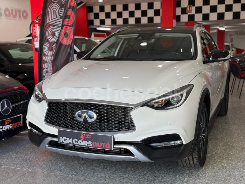 INFINITI QX30 2.2D PREMIUM TECH 7DCT AWD