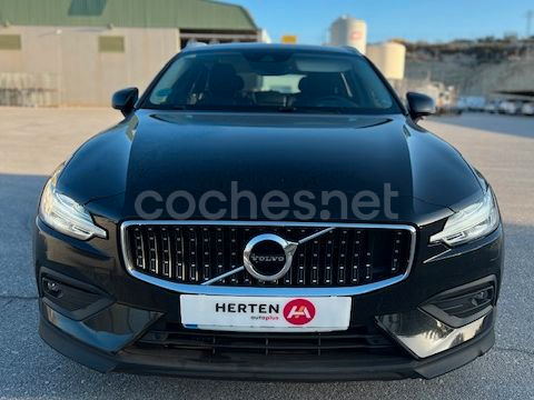 VOLVO V60 Cross Country 2.0 D4 AWD Cross Country AUTO