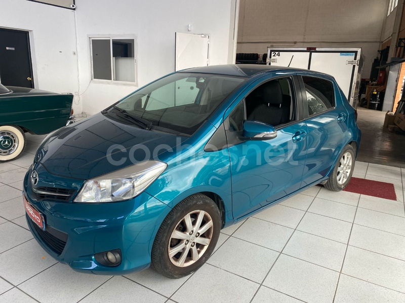 TOYOTA Yaris 90D LIVE