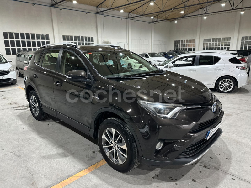 TOYOTA Rav4 2.5l hybrid 2WD Advance