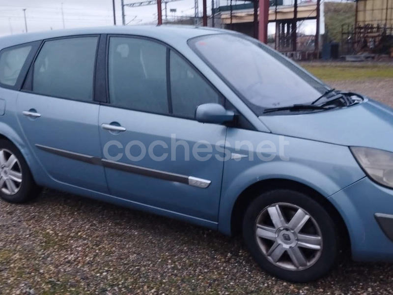 RENAULT Grand Scénic CONFORT DYNAMIQUE 1.5DCI100