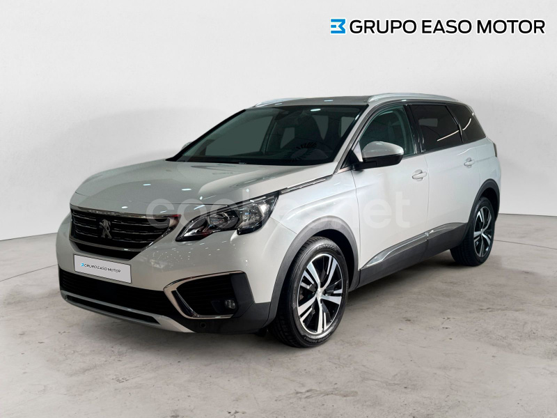 PEUGEOT 5008 1.2 PureTech SS Allure