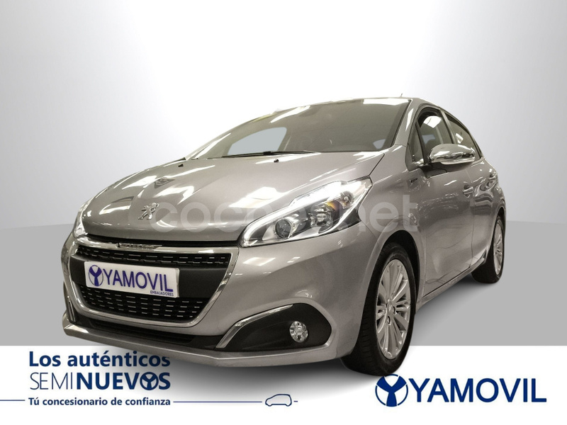 PEUGEOT 208 Signature 1.2L PureTech