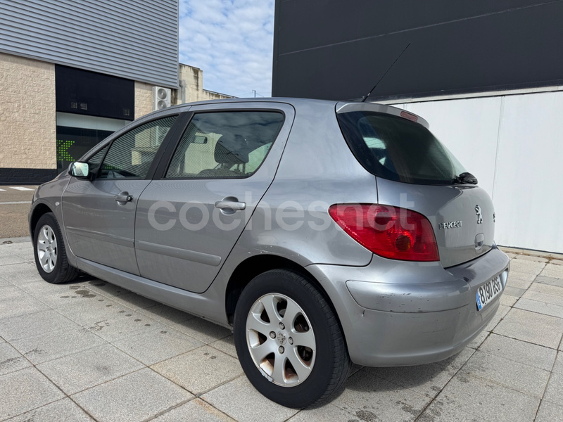 PEUGEOT 307 2.0 HDi 90 XT