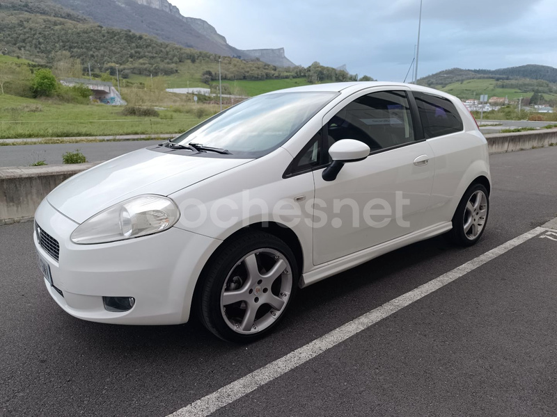 FIAT Grande Punto 1.4 16v Dynamic