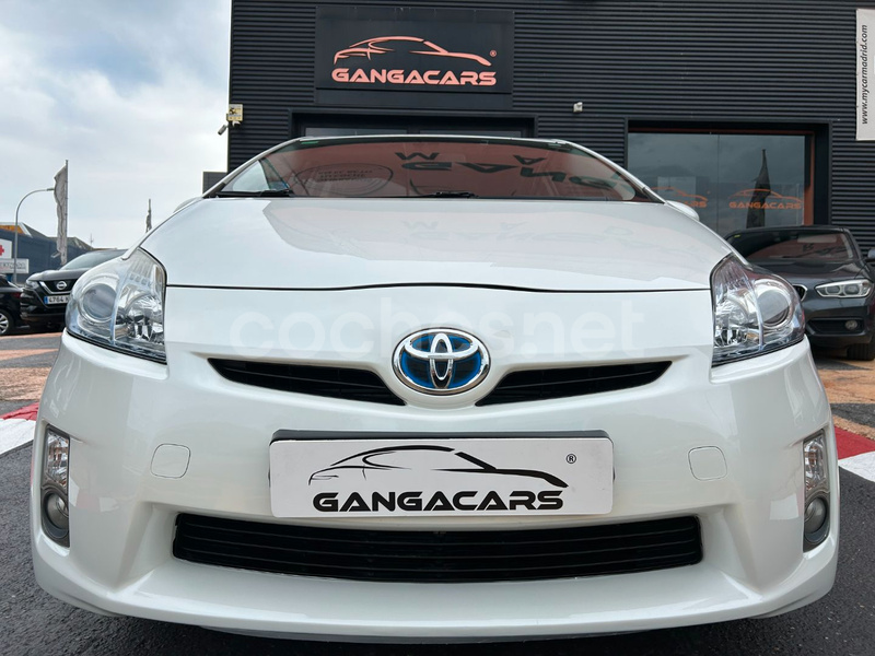 TOYOTA Prius 1.8 HSD ADVANCE