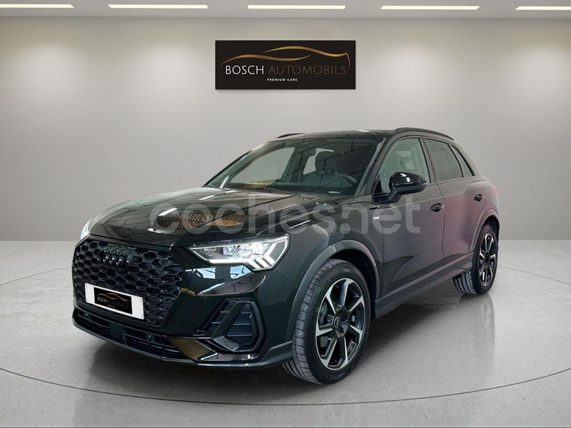 AUDI Q3 Black line 35 TFSI S tron