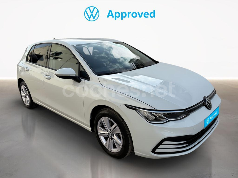 VOLKSWAGEN Golf Life 1.0 TSI