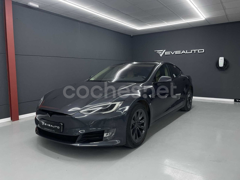 TESLA Model S 75D 4WD