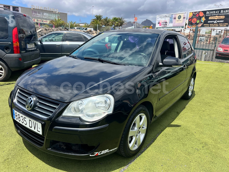 VOLKSWAGEN Polo 1.4 Advance