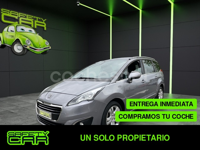 PEUGEOT 5008 Style 1.6 BlueHDi