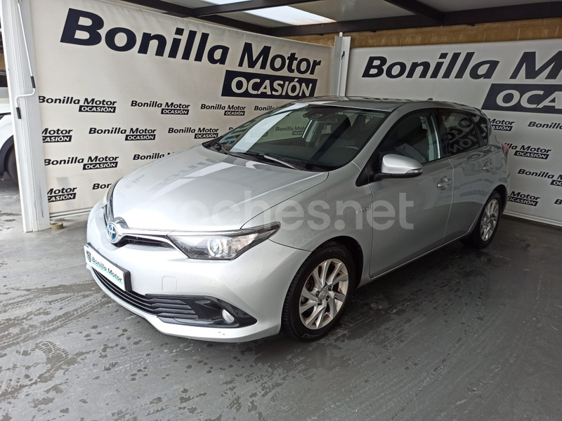 TOYOTA Auris 1.8 140H Hybrid Business
