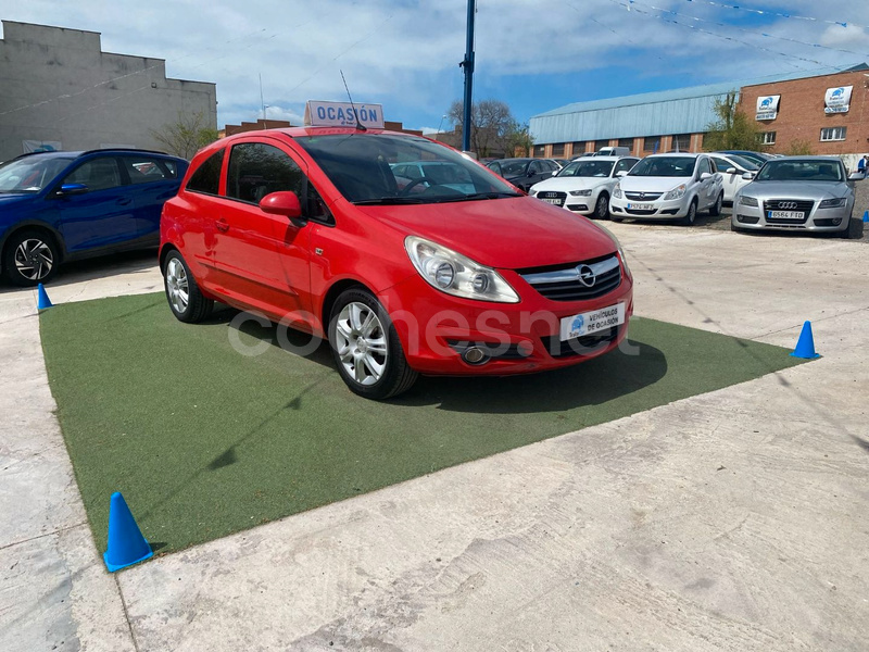 OPEL Corsa Essentia 1.2 16v