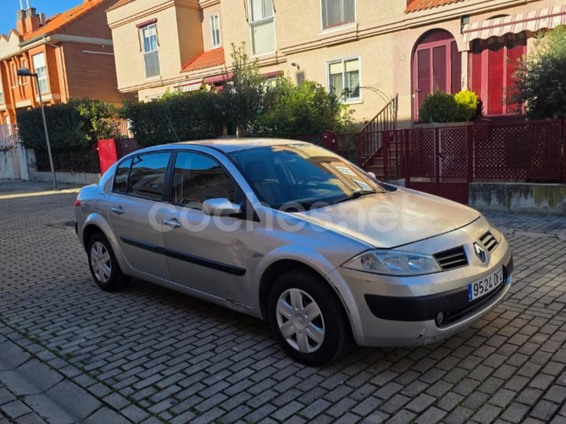 RENAULT Mégane SEDAN CONFORT AUTHENTIQUE 1.5DCI100