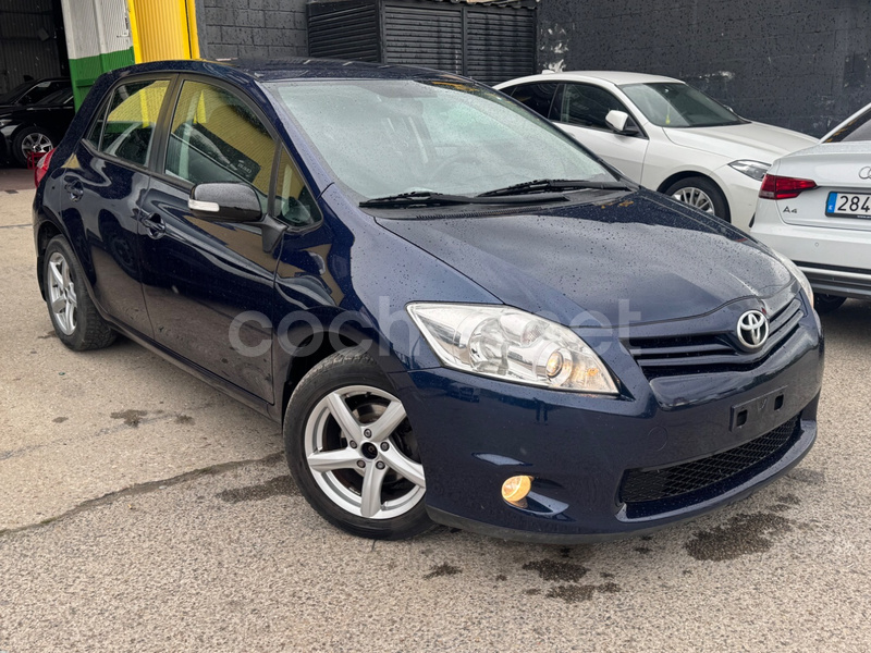 TOYOTA Auris 1.6 VVTi Active