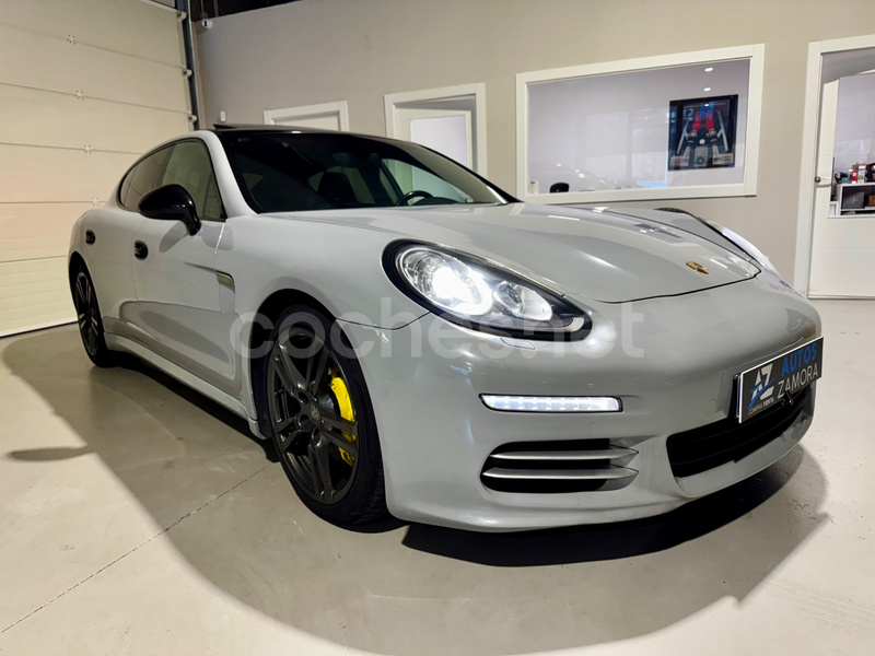 PORSCHE Panamera 3.0 4S