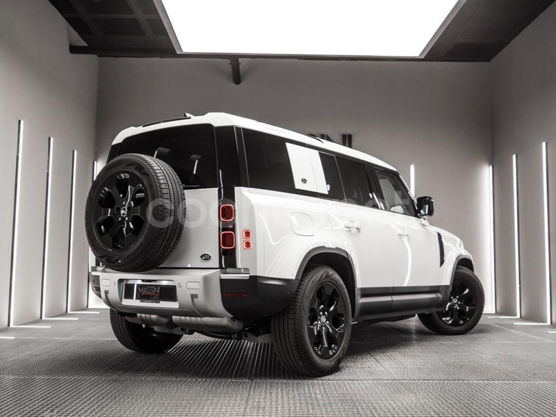 LAND-ROVER Defender 2.0 D200 SD4 SE Auto 4WD