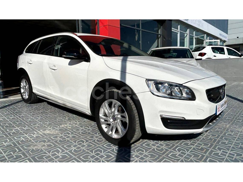 VOLVO V60 Cross Country 2.0 D3 Cross Country Auto