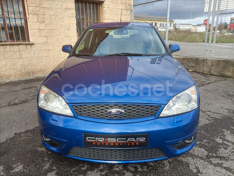 FORD Mondeo 3.0i V6 ST 220
