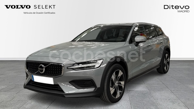 VOLVO V60 Cross Country 2.0 B4 D AWD Cross Country Plus Auto