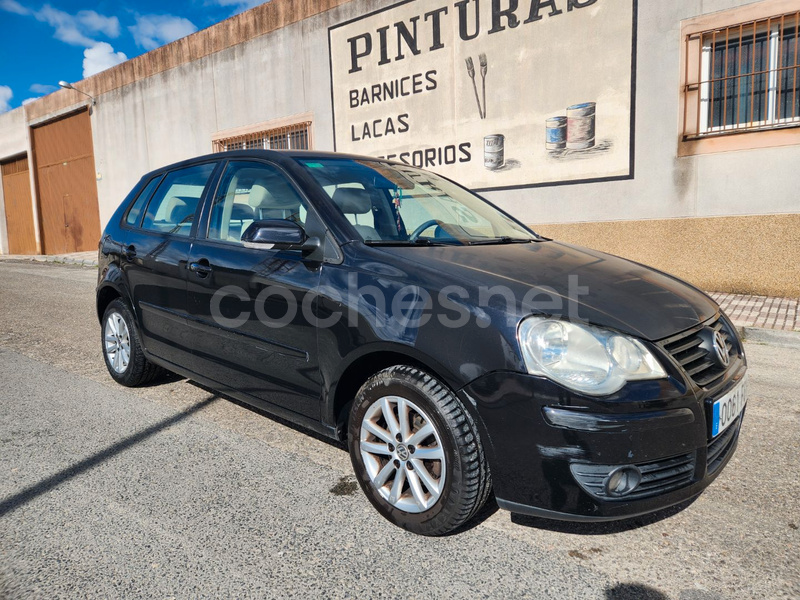 VOLKSWAGEN Polo 1.4 Advance